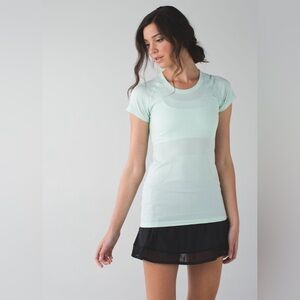 lululemon Swiftly Short Sleeve Performance Shirt in Heathered Sea Mist
